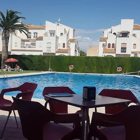 Ferienwohnung Alex Bungalow Torrevieja Exterior foto